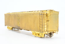 Load image into Gallery viewer, HO Brass Trains Inc. Various Roads REA - Railway Express Agency 50' Wood Express Reefer