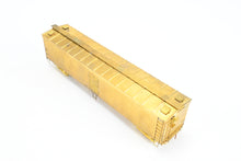 Load image into Gallery viewer, HO Brass Trains Inc. Various Roads REA - Railway Express Agency 50' Wood Express Reefer
