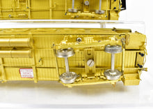 Load image into Gallery viewer, HO Brass CON Beaver Creek Model Co. Yosemite Valley Railroad 3-Car Set Collector's Edition