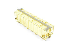 Load image into Gallery viewer, HO Brass OMI - Overland Models, Inc. C&NW - Chicago & North Western Quad Hopper Covered Top For Sand Service