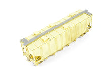 Load image into Gallery viewer, HO Brass OMI - Overland Models, Inc. C&NW - Chicago & North Western Quad Hopper Covered Top For Sand Service