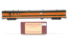 Load image into Gallery viewer, HO Brass Shoreham Shops GN-01 GN - Great Northern Mail Baggage Custom Painted CB&Q - Burlington Route No. 1104