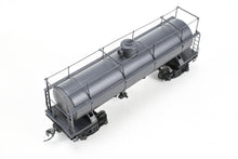 Load image into Gallery viewer, HO Brass NWSL - Northwest Short Line Various Roads 10,000 Gallon Logging Tank Car CP No Lettering