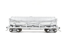 Load image into Gallery viewer, HO NEW Brass NBL - North Bank Line Various Roads FTCX 1503 Fleishman's Vinegar Car