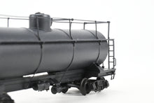 Load image into Gallery viewer, HO Brass NWSL - Northwest Short Line Various Roads 10,000 Gallon Logging Tank Car CP No Lettering