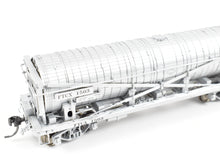 Load image into Gallery viewer, HO NEW Brass NBL - North Bank Line Various Roads FTCX 1503 Fleishman's Vinegar Car