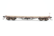 Load image into Gallery viewer, HOn3 Blackstone Models D&RGW - Denver & Rio Grande Western 30’ Flat Car Weathered No. 6013 Weathered