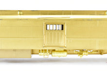 Load image into Gallery viewer, HO Brass Cascade Models NP - Northern Pacific HW RPO/Baggage/Coach #1101