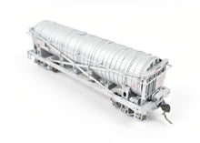 Load image into Gallery viewer, HO NEW Brass NBL - North Bank Line Various Roads SBIX 1617 Standard Brand Vinegar Car
