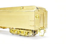 Load image into Gallery viewer, HO Brass Cascade Models GN - Great Northern Baggage Original w/Square Ends Wood Doors #475-486