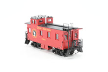Load image into Gallery viewer, HO Brass CIL - Challenger Imports GN - Great Northern 25' Wood Caboose Later Version FP X582