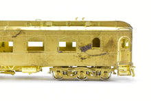 Load image into Gallery viewer, HO Brass Cascade Models NP - Northern Pacific HW Dining Car Modernized #1674-1676, 1678-1679