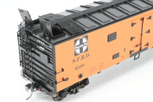 Load image into Gallery viewer, O Brass Pecos River Brass ATSF - Santa Fe SFRD Rr-40 Class Steel Refrigerator Car FP No. 8599