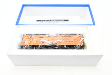 Load image into Gallery viewer, O Brass Pecos River Brass ATSF - Santa Fe SFRD Rr-40 Class Steel Refrigerator Car FP No. 8599