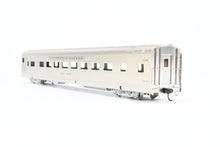 Load image into Gallery viewer, HO Brass Oriental Limited CB&Q/D&RGW/WP California Zephyr Coach "Silver Maple”