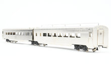 Load image into Gallery viewer, HO Brass Soho SP - Southern Pacific 134’ Articulated Coach Corrugated Side