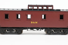 Load image into Gallery viewer, HO Brass Railworks B&M - Boston & Maine 5-Window Narrow Monitor Wood Caboose Factory Painted, Un-numbered