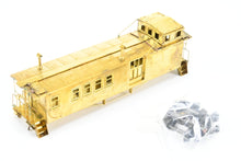 Load image into Gallery viewer, HO Brass Hallmark Models SSW - Cotton Belt 2300 Class Caboose