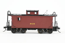Load image into Gallery viewer, HO Brass Railworks B&M - Boston & Maine #104600 Wood Buggies Three Window Version w/Original Monitor Factory Painted