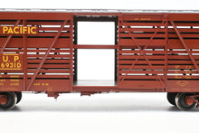 Load image into Gallery viewer, Gauge 1 - 1:32nd Scale Brass Row & Company UP - Union Pacific S-40-12 Stock Car, Circa 1950 Factory Painted Boxcar Red No. 46931