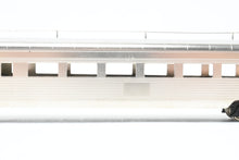 Load image into Gallery viewer, HO Brass Soho SP - Southern Pacific 134’ Articulated Coach Corrugated Side