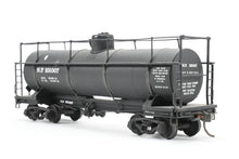 Load image into Gallery viewer, HO Brass NWSL - Northwest Short Line NP - Northern Pacific 10,000 Gallon Logging Tank Car Custom Painted & Weathered No. 101007