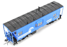 Load image into Gallery viewer, HO CON Tangent Scale Models CR - Conrail N7 Class Steel Bay Window Caboose 1977+ F/P No. 21658