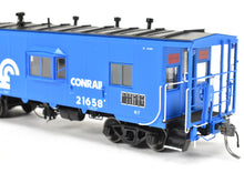 Load image into Gallery viewer, HO CON Tangent Scale Models CR - Conrail N7 Class Steel Bay Window Caboose 1977+ F/P No. 21658