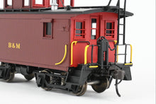 Load image into Gallery viewer, HO Brass Railworks B&M - Boston & Maine #104600 Wood Buggies Four Window Version w/Original Monitor Factory Painted