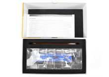 Load image into Gallery viewer, HO CON Tangent Scale Models CR - Conrail N7 Class Steel Bay Window Caboose 1977+ F/P No. 21658