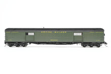 Load image into Gallery viewer, HO Brass Oriental Limited GN - Great Northern HW Baggage #413 Custom Painted REBOXX