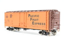 Load image into Gallery viewer, HO Brass CIL - Challenger Imports PFE - Pacific Fruit Express R-40-28 Ice Refrigerator Car FP #11714