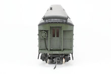 Load image into Gallery viewer, HO Brass Oriental Limited GN - Great Northern HW Baggage #413 Custom Painted REBOXX