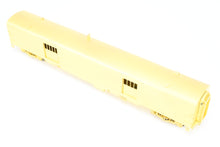 Load image into Gallery viewer, HO Brass A. W. Enterprises GN - Great Northern Streamlined Baggage Car #266-267
