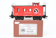 Load image into Gallery viewer, O Scale CON Beaver Creek Model Co. GN - Great Northern Wood Caboose FP #X337 "Collectors Edition"