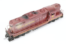 Load image into Gallery viewer, HO Brass Oriental Limited N&W – Norfolk & Western EMD GP9 1750 HP Late Version w/48" Fans and Dynamic Brakes CP