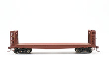 Load image into Gallery viewer, HO Brass U.S. Hobbies Various Roads Bulkhead Beveled Floor Pulpwood Flatcar Custom Painted NO BOX