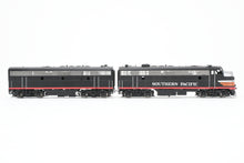Load image into Gallery viewer, HO Brass Oriental Limited SP - Southern Pacific EMD FP7A/F7B 1500 HP Phase II Set Factory Painted Black Widow
