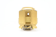 Load image into Gallery viewer, HO Brass Soho Various Roads Pullman 8 Section 1 Drawing Room 2 Compartment HW Sleeper "Royal Oak" Non A/C