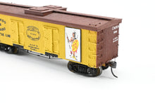 Load image into Gallery viewer, HO La Belle Woodworking CM – Colorado Midland 36’ Wood Sided Reefer Built and Painted
