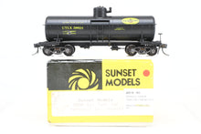 Load image into Gallery viewer, HO Brass Sunset Models Various Roads 8,000 Gallon Tank Car C/P Pennzoil Co.