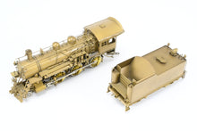 Load image into Gallery viewer, HO Brass Hallmark Models C&NW - Chicago & North Western R-1 4-6-0