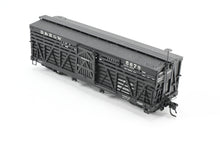 Load image into Gallery viewer, HOn3 Blackstone Models D&RGW - Denver & Rio Grande Western 30' Stock Car No. 5678