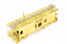 Load image into Gallery viewer, HO Brass OMI - Overland Models, Inc. WP - Western Pacific Steel Bay Window Caboose w/ Roof Walk #426-460 Early Version