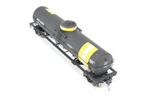 Load image into Gallery viewer, HO Brass Pecos River Brass ATSF - Santa Fe Tk-M Tank Car CP No. 98210
