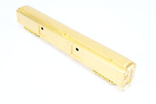 Load image into Gallery viewer, HO Brass Cascade Models GN - Great Northern Baggage Modernized w/Round Ends Steel Doors #475-486