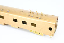 Load image into Gallery viewer, HO Brass Soho MILW - Milwaukee Road #121 Diner