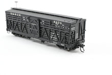 Load image into Gallery viewer, HOn3 Blackstone Models D&RGW - Denver & Rio Grande Western 30' Stock Car No. 5678