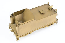 Load image into Gallery viewer, HO Brass Hallmark Models C&NW - Chicago & North Western R-1 4-6-0
