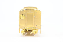 Load image into Gallery viewer, HO Brass Cascade Models GN - Great Northern Baggage Modernized w/Round Ends Steel Doors #475-486